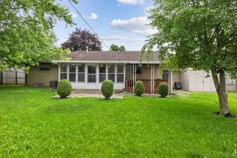 Exterior - 1820 Sierra Ave, Springfield, OH 45503 photo 7 of 9