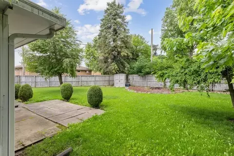 Exterior - 1820 Sierra Ave, Springfield, OH 45503 photo 8 of 9