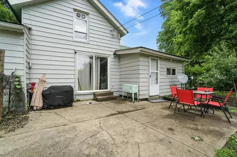 Exterior - 473 W County Line Rd, Springfield, OH 45502 photo 10 of 12