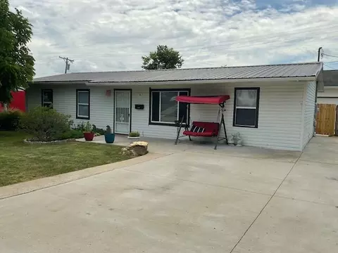 1649 Dale Ridge Rd, New Carlisle, OH 45344
