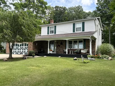 2334 E Possum Rd, Springfield, OH 45502