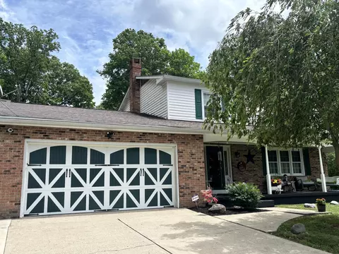 2334 E Possum Rd, Springfield, OH 45502 photo 2