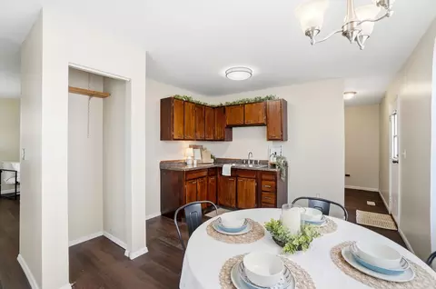 Dining - 1562 Rutland Ave, Springfield, OH 45505 photo 3 of 5