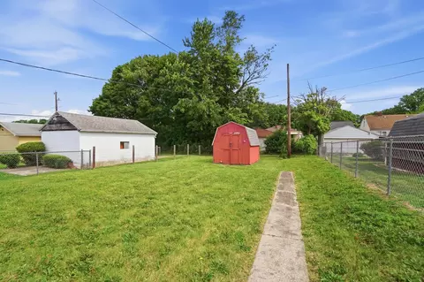 Exterior - 1562 Rutland Ave, Springfield, OH 45505 photo 7 of 10