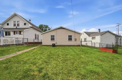 Exterior - 1562 Rutland Ave, Springfield, OH 45505 photo 5 of 10