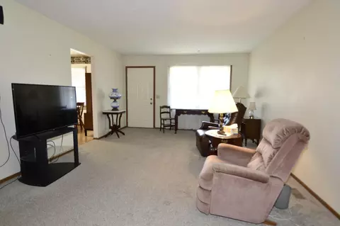 4936 E Brannan Dr, Springfield, OH 45502 photo 6