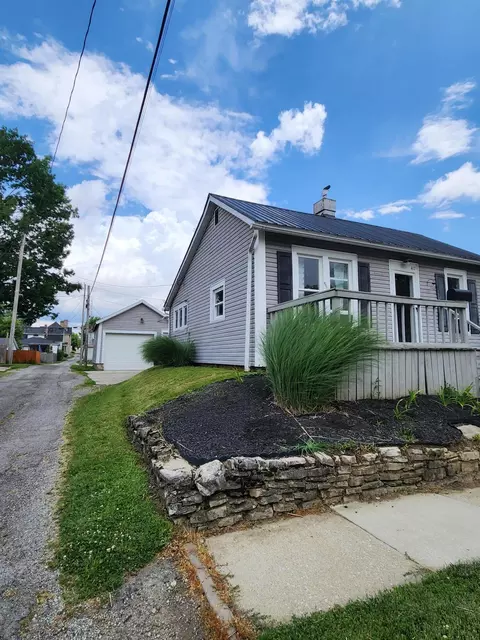 Exterior - 417 E Ohio St, Kenton, OH 43326 photo 4 of 14