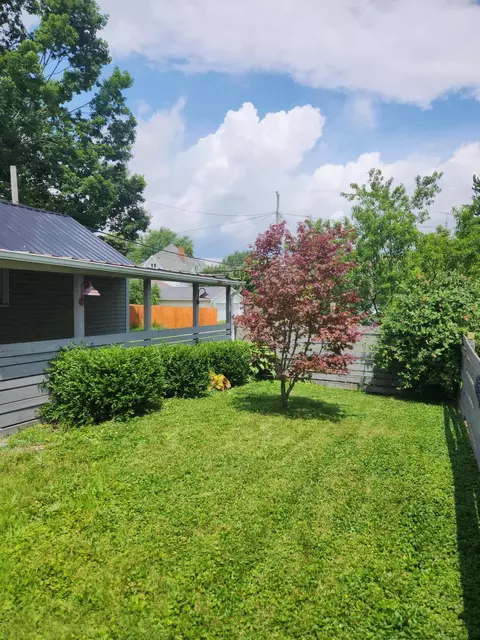 Exterior - 417 E Ohio St, Kenton, OH 43326 photo 14 of 14
