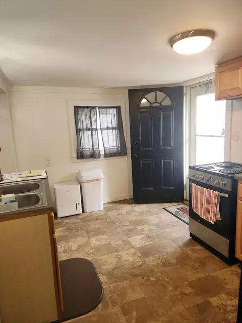 Kitchen - 417 E Ohio St, Kenton, OH 43326 photo 1 of 3