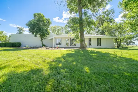 13952 Lochard Rd, Anna, OH 45302