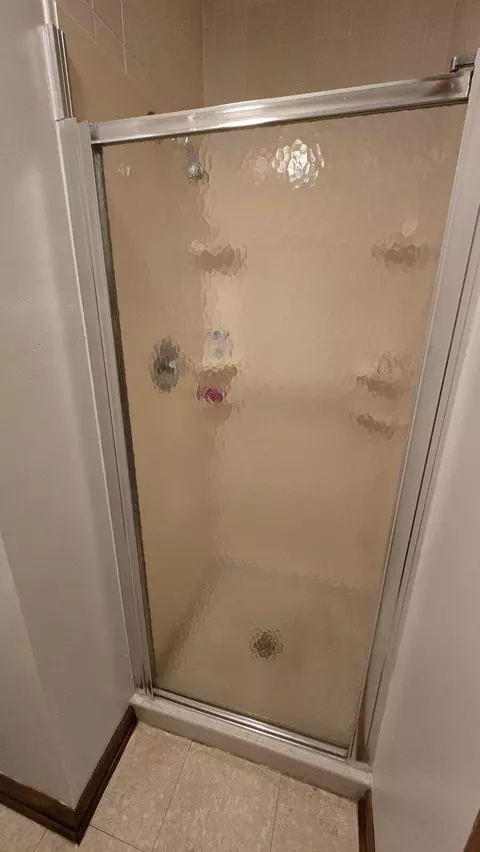 Bath - 2082 Stowe Dr, Springfield, OH 45505 photo 9 of 9