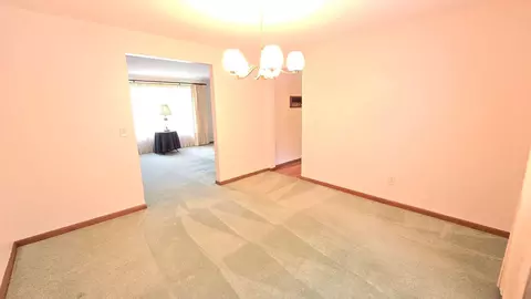 Dining - 2082 Stowe Dr, Springfield, OH 45505 photo 1 of 2
