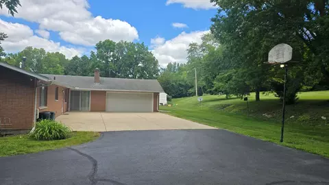 Exterior - 2082 Stowe Dr, Springfield, OH 45505 photo 6 of 9