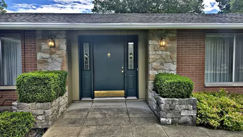 Exterior - 2082 Stowe Dr, Springfield, OH 45505 photo 2 of 9