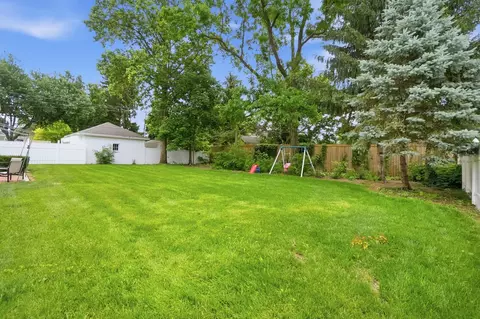Exterior - 115 Ardmore Rd, Springfield, OH 45504 photo 6 of 12
