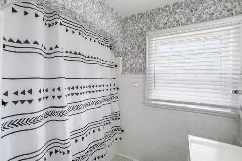 Bath - 115 Ardmore Rd, Springfield, OH 45504 photo 6 of 6