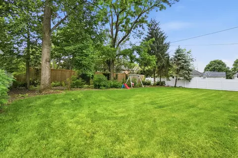 Exterior - 115 Ardmore Rd, Springfield, OH 45504 photo 7 of 12