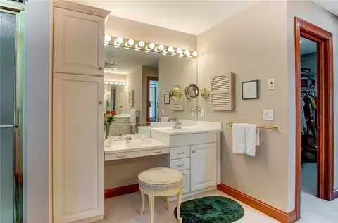 Bath - 1776 Appian Way, Springfield, OH 45503 photo 7 of 9