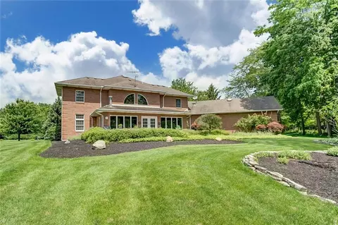 Exterior - 1776 Appian Way, Springfield, OH 45503 photo 15 of 19