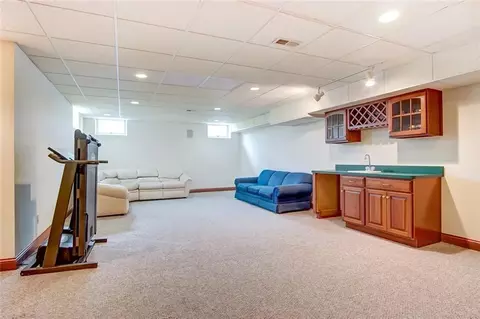 Living - 1776 Appian Way, Springfield, OH 45503 photo 4 of 5