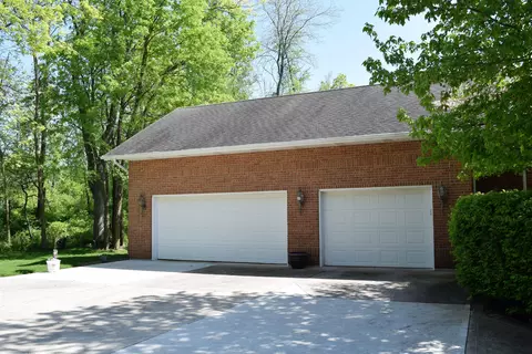 1776 Appian Way, Springfield, OH 45503 photo 3