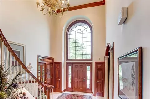 Entry Way - 1776 Appian Way, Springfield, OH 45503 photo 1 of 6