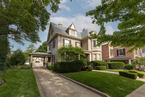 714 N Wayne St, Piqua, OH 45356