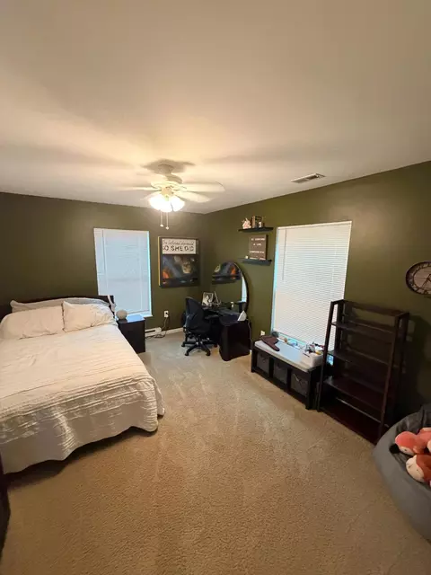 Bedroom - 5377 Beard Rd, Springfield, OH 45502 photo 6 of 8