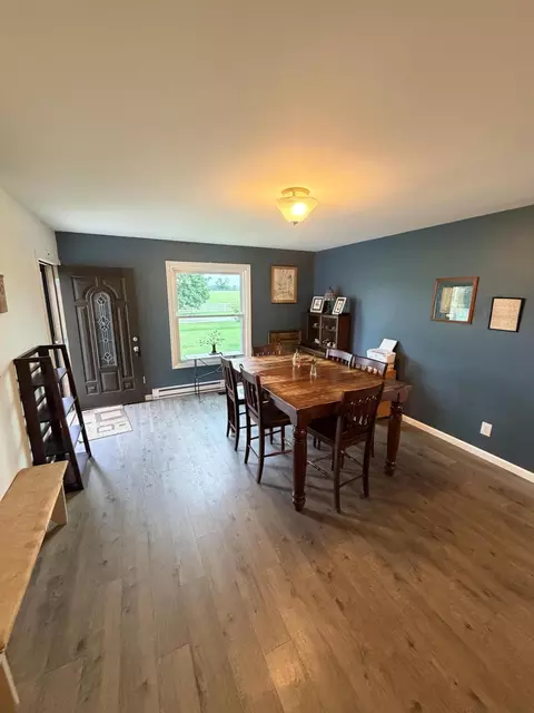 Dining - 5377 Beard Rd, Springfield, OH 45502 photo 2 of 2