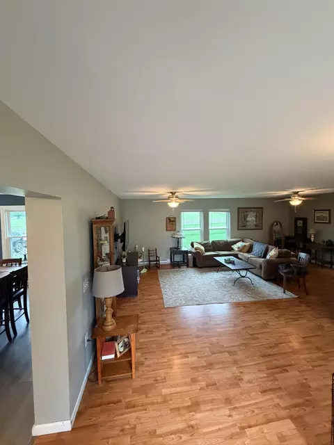 Living - 5377 Beard Rd, Springfield, OH 45502 photo 1 of 4