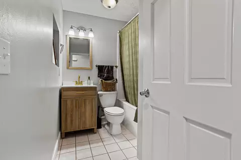 Bath - 3365 Eldean Rd, Covington, OH 45318 photo 6 of 7