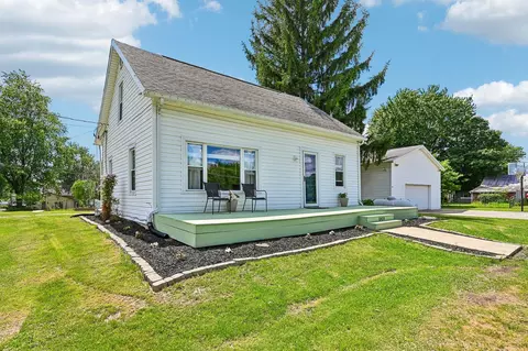 10424 North St, Middleburg, OH 43336