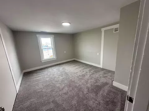 834 W North St, Springfield, OH 45504 photo 6
