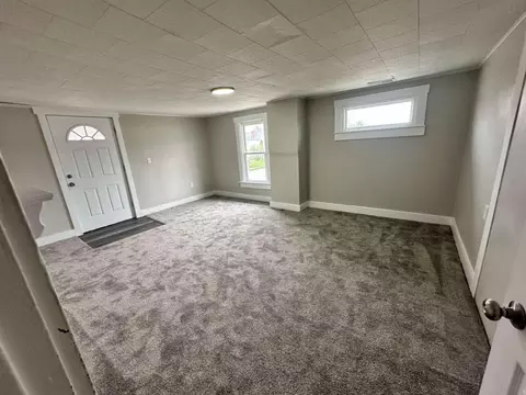 834 W North St, Springfield, OH 45504 photo 7