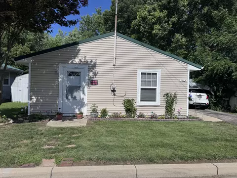 Exterior - 1112 Hillcrest Ave, Springfield, OH 45504 photo 2 of 6