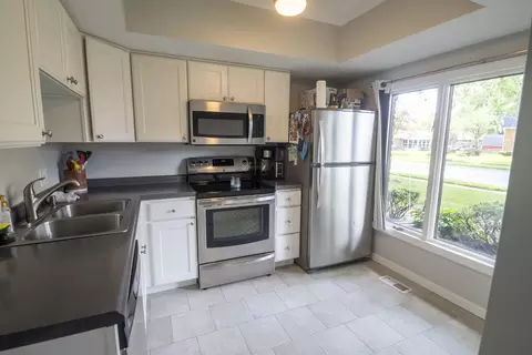 3116 El Camino Dr, Springfield, OH 45503 photo 2