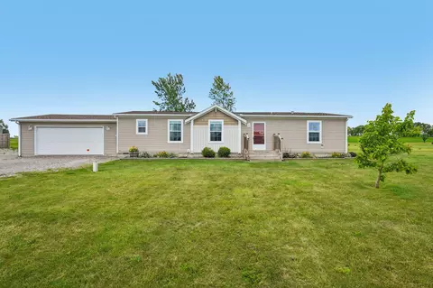 7916 State Route 559, Zanesfield, OH 43360