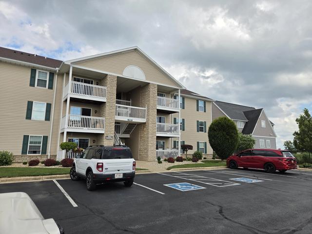 1145 W Bank Rd #208, Celina, OH 45822