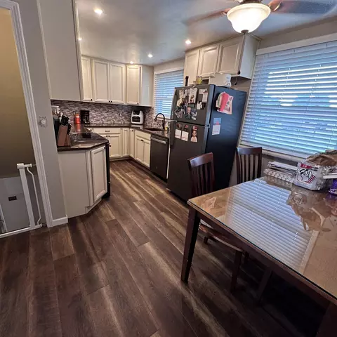 Kitchen - 4253 Nevada Rd, Springfield, OH 45503 photo 4 of 4