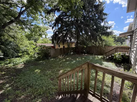 Exterior - 457-459 E Madison Ave, Springfield, OH 45503 photo 4 of 9