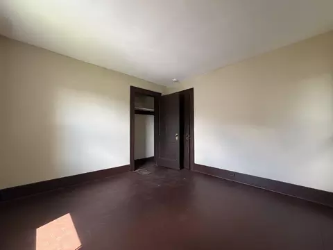 Bedroom - 457-459 E Madison Ave, Springfield, OH 45503 photo 2 of 9