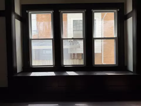 Living - 457-459 E Madison Ave, Springfield, OH 45503 photo 5 of 16