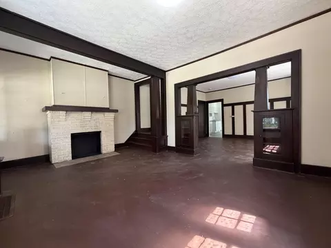Living - 457-459 E Madison Ave, Springfield, OH 45503 photo 2 of 16