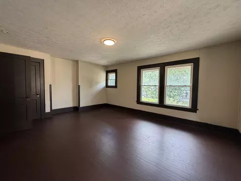 Living - 457-459 E Madison Ave, Springfield, OH 45503 photo 16 of 16