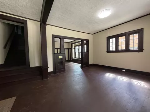 Living - 457-459 E Madison Ave, Springfield, OH 45503 photo 1 of 16