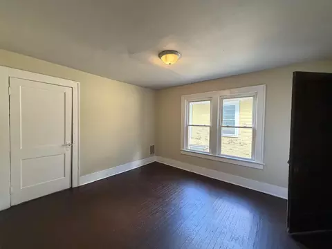 Bedroom - 457-459 E Madison Ave, Springfield, OH 45503 photo 7 of 9
