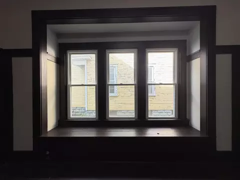 Living - 457-459 E Madison Ave, Springfield, OH 45503 photo 15 of 16