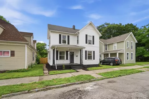 924 Gothic St, Springfield, OH 45503 photo 2