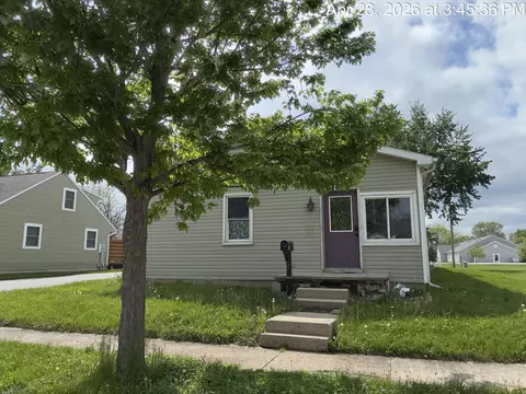 605 Buchanan St, Wapakoneta, OH 45895