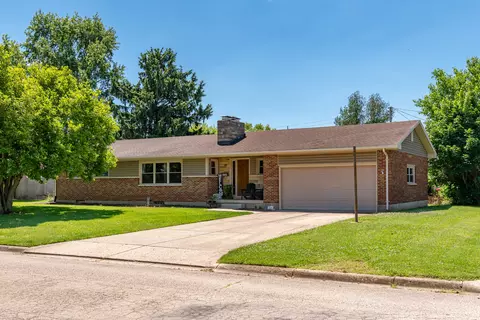 1566 Grimes Ave, Urbana, OH 43078
